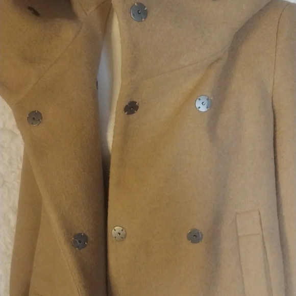 Zara Basic Outerwear Short Beige Coat w/Wrap Around Collar Size Small - Picture 6 of 8